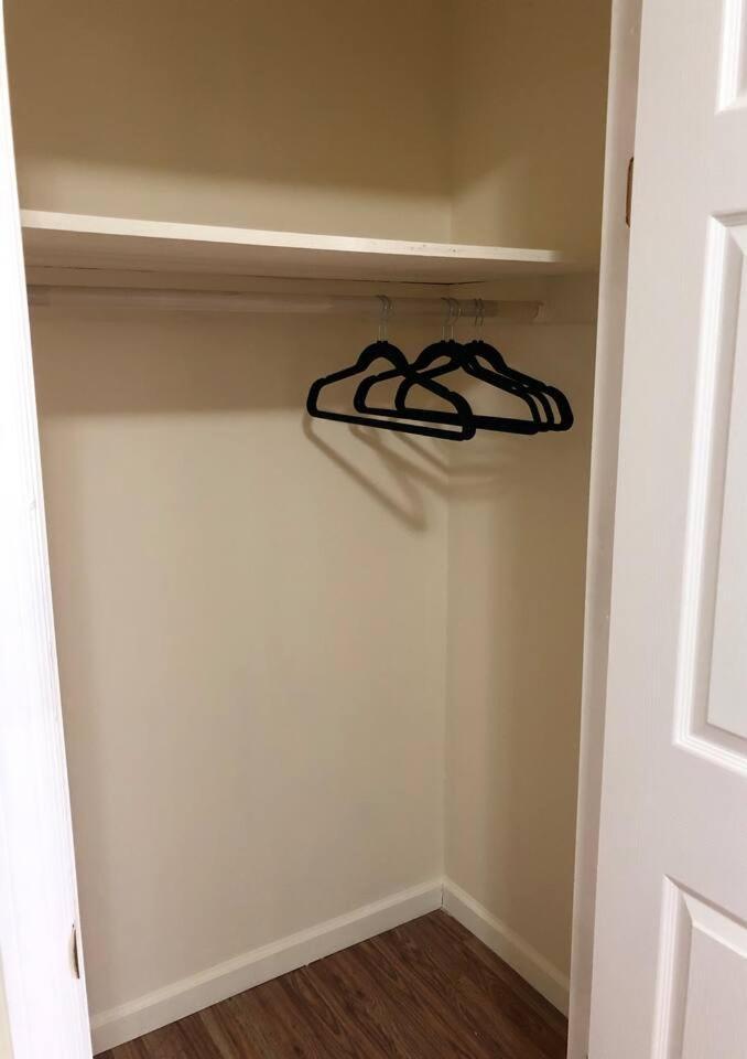 Large And Private 3 Bedroom And 1 Bathroom Apartment Near Newark International Airport Ewr And New York City Exteriör bild