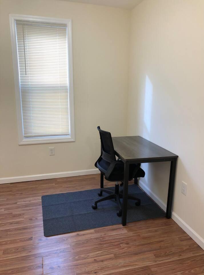 Large And Private 3 Bedroom And 1 Bathroom Apartment Near Newark International Airport Ewr And New York City Exteriör bild
