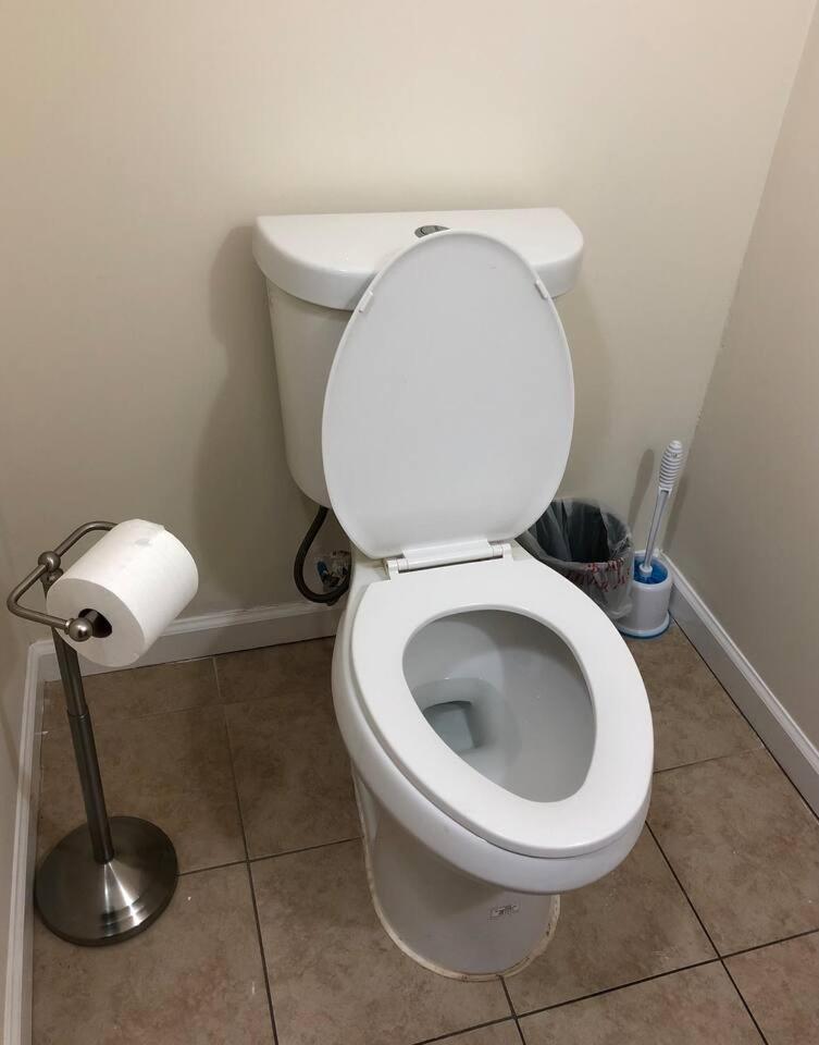 Large And Private 3 Bedroom And 1 Bathroom Apartment Near Newark International Airport Ewr And New York City Exteriör bild
