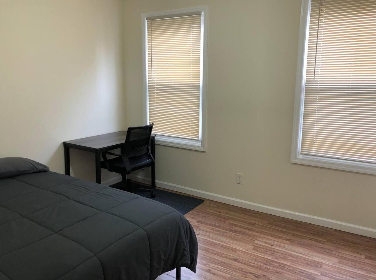 Large And Private 3 Bedroom And 1 Bathroom Apartment Near Newark International Airport Ewr And New York City Exteriör bild
